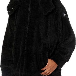 ALO Yoga Black Teddy Jacket. XS Oversided
